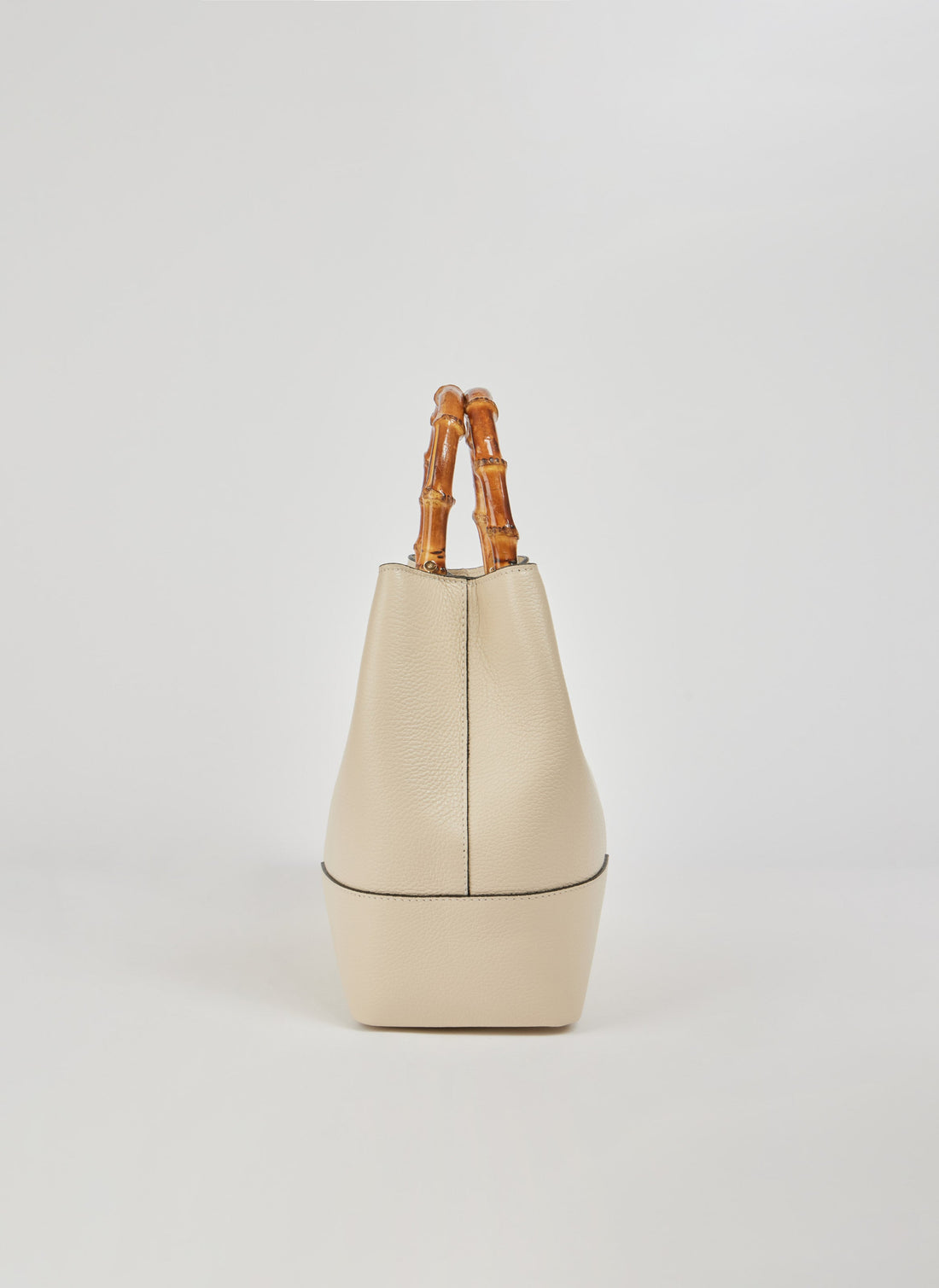Bamboo Babe Bag in Beige Dollar Leather