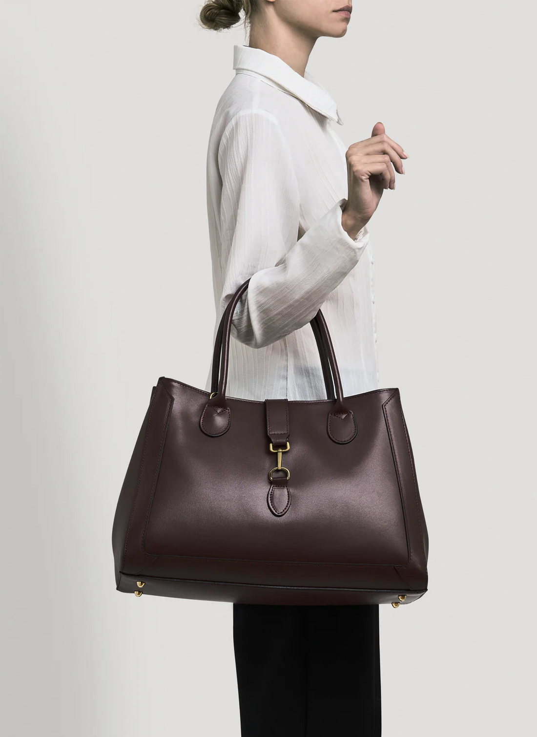 Chloe Bag in Dark Brown Brushed Leather