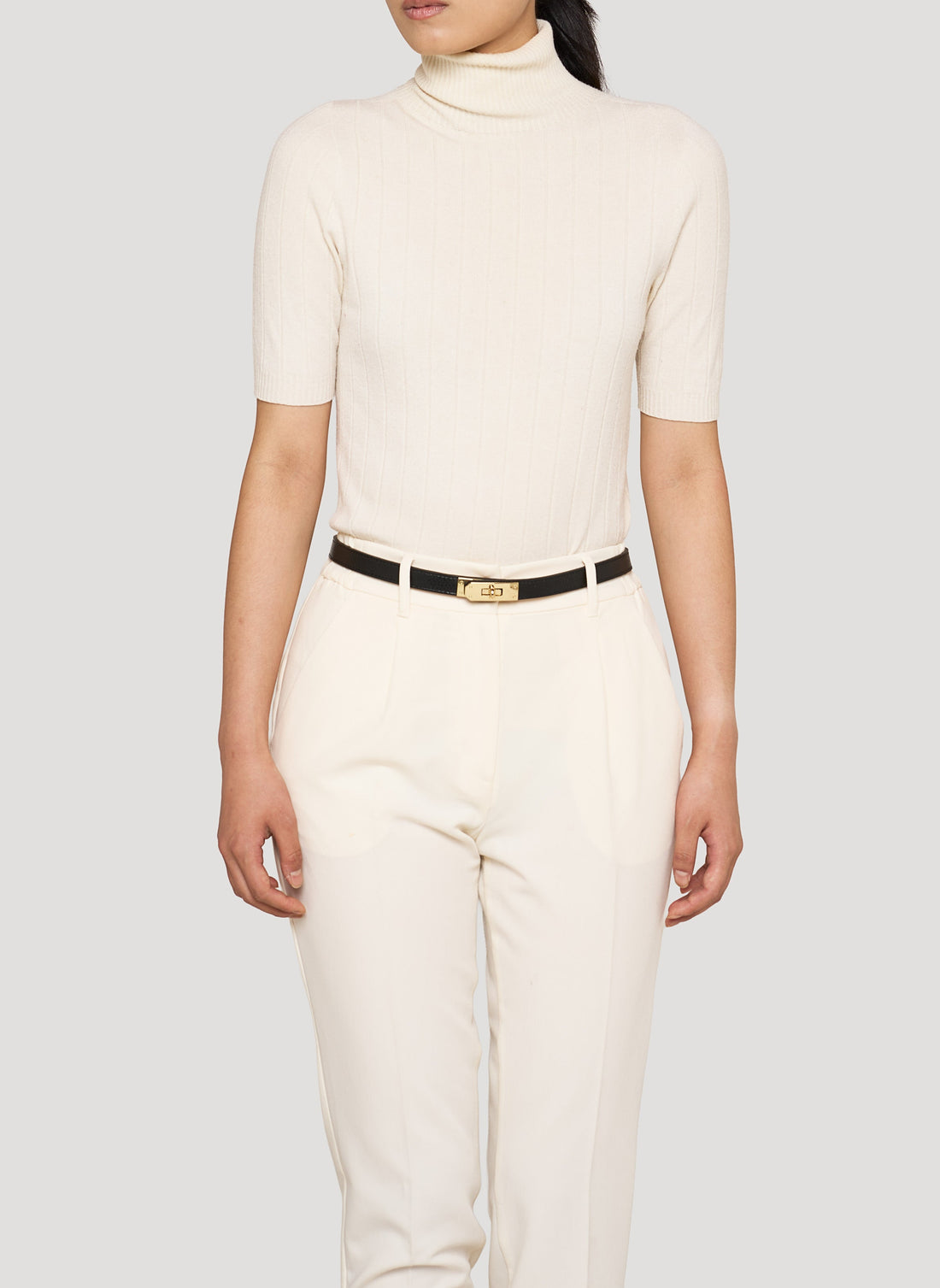 Baronne in Black Leather Belt