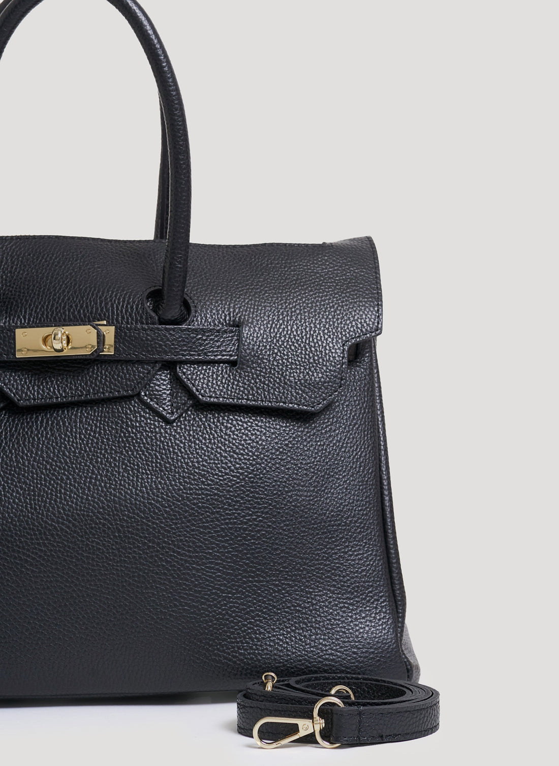 Elizabeth Bag in Black Togo Leather