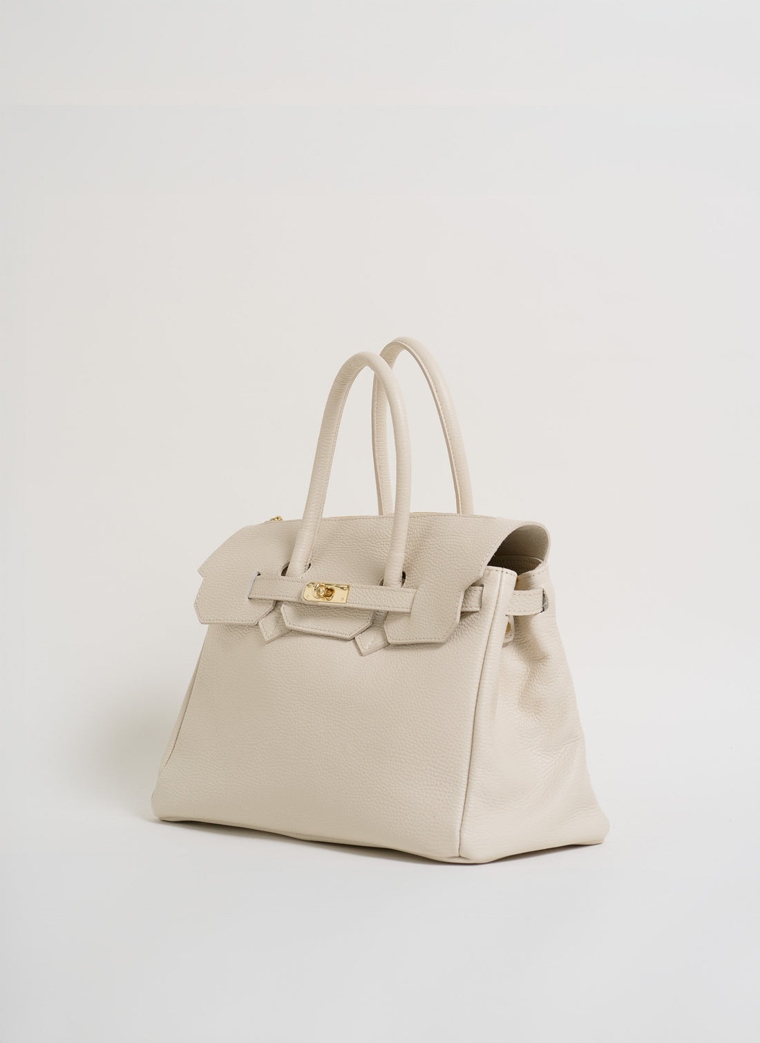 Elizabeth Bag in Cream Togo Leather