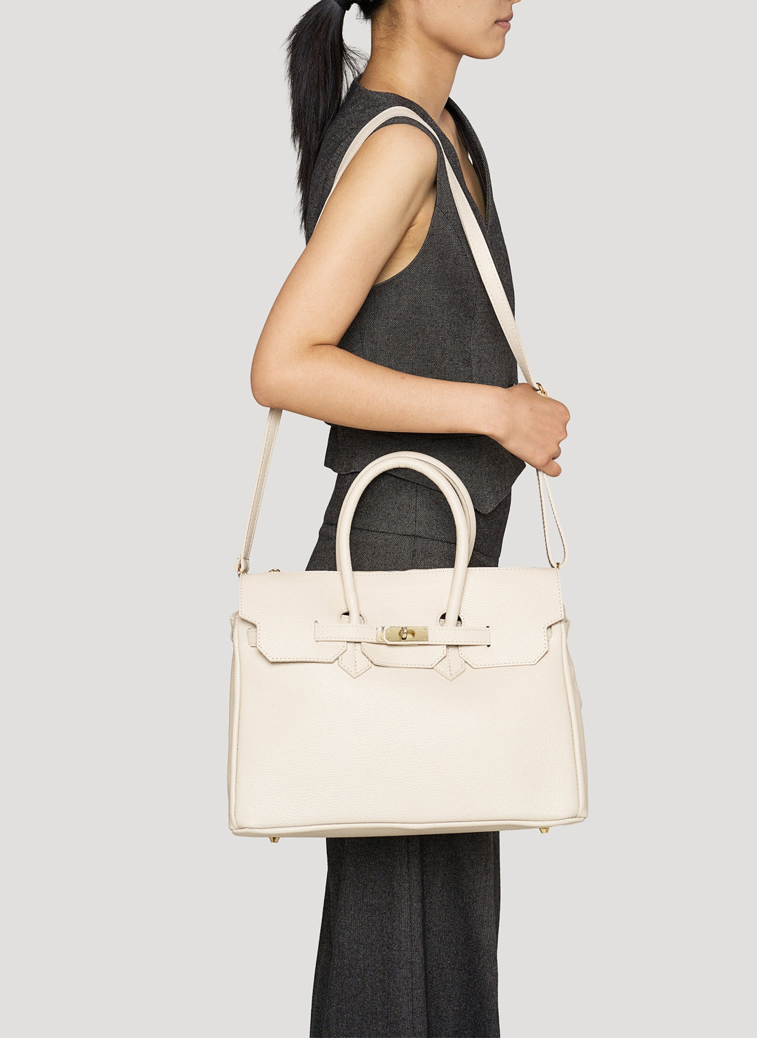 Elizabeth Bag in Cream Togo Leather