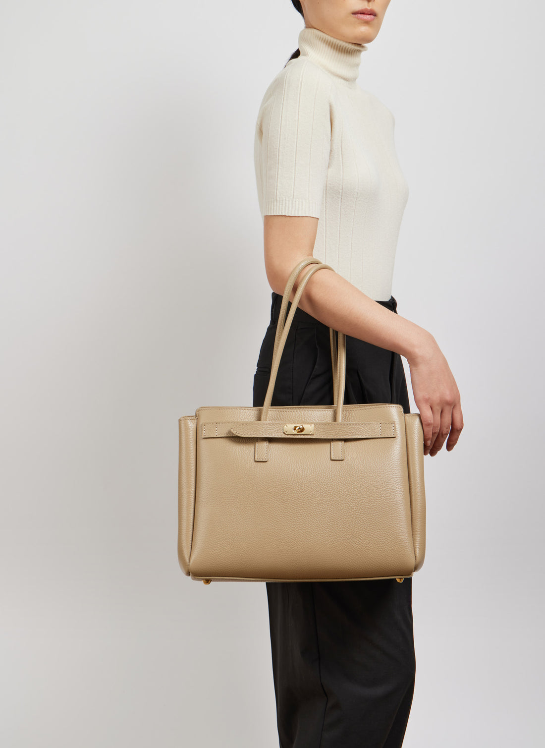 Béatrice Bag in Togo Leather Taupe