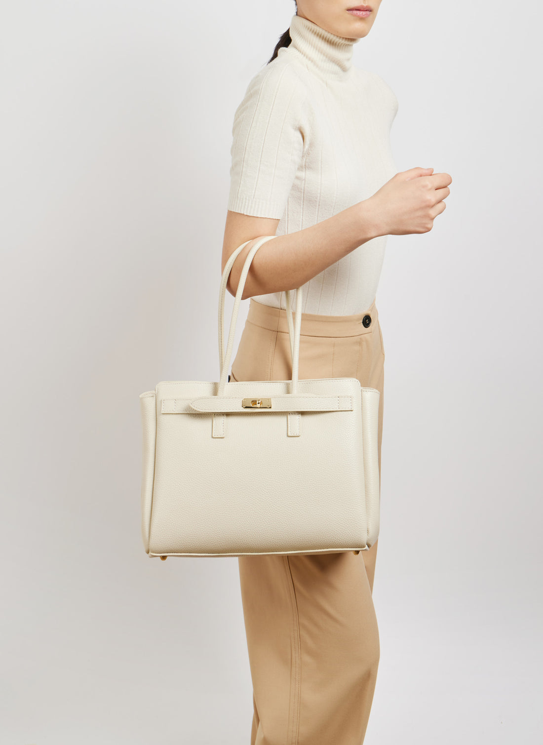 Béatrice Bag in Togo Leather Beige