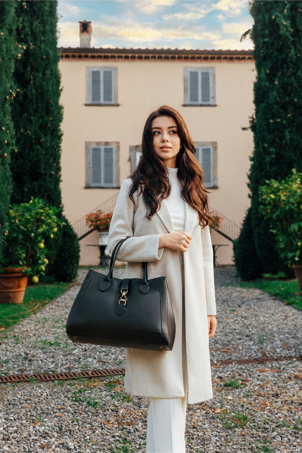 Chloe Bag in Black Brushed Leather